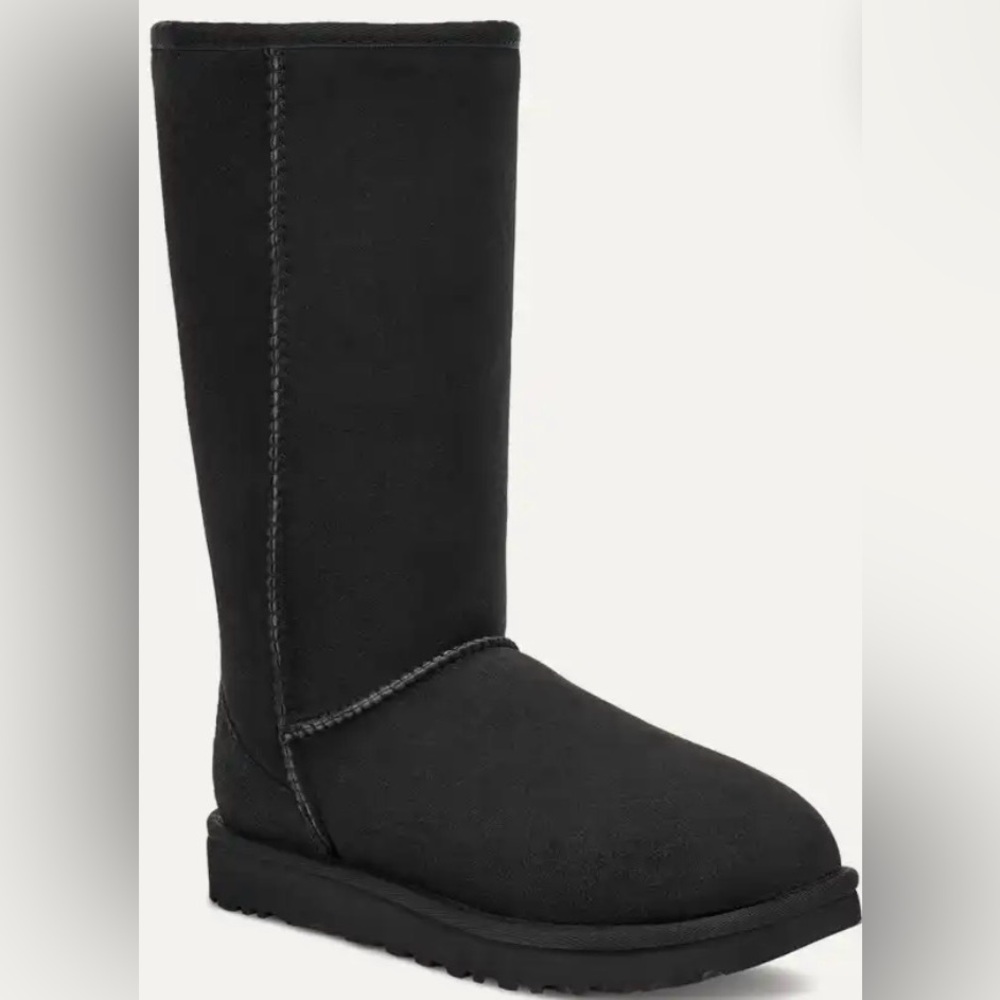 UGG Australia Classic Tall Boots Women’s Size 9 Black Sheepskin